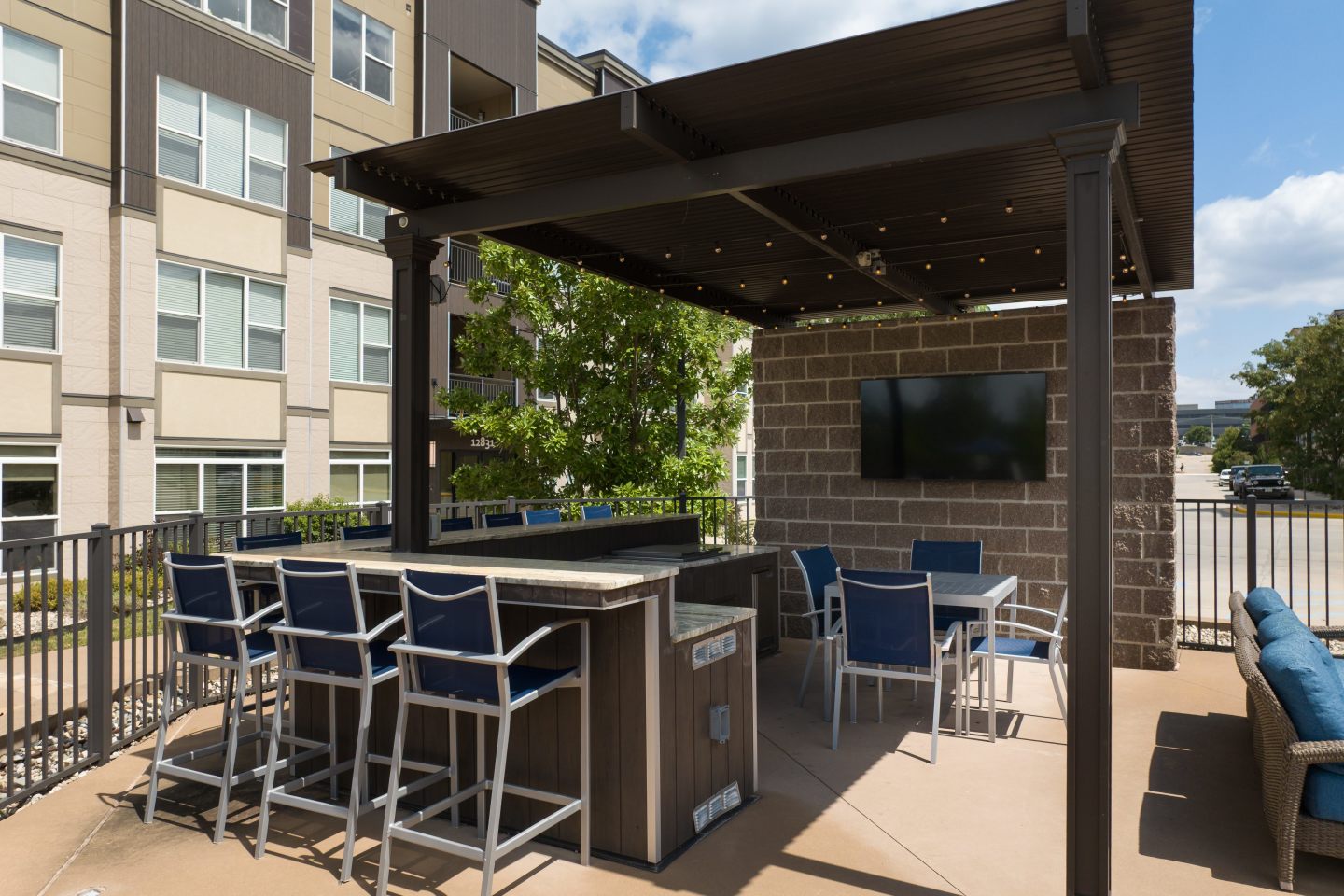 Alinea at Town and Country Image 24