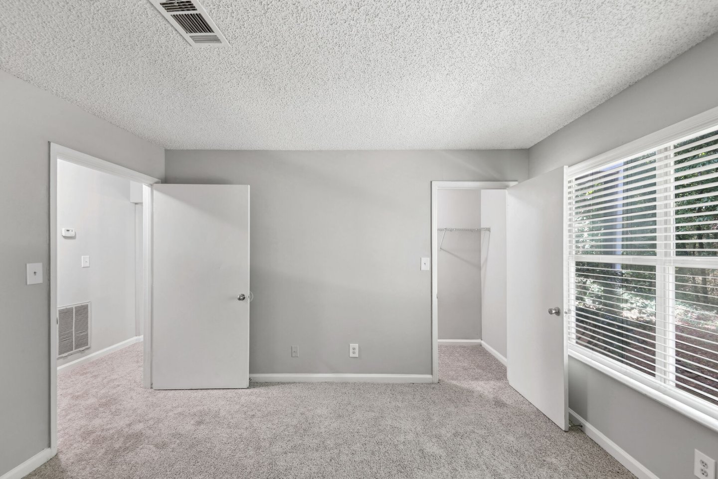 Hampton Point Image 14