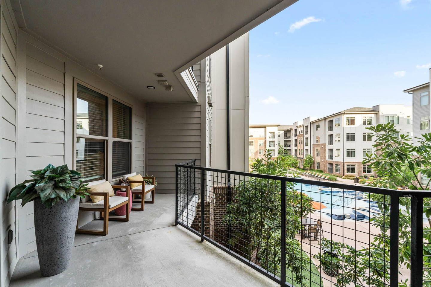 Knox at Metrocenter Image 26