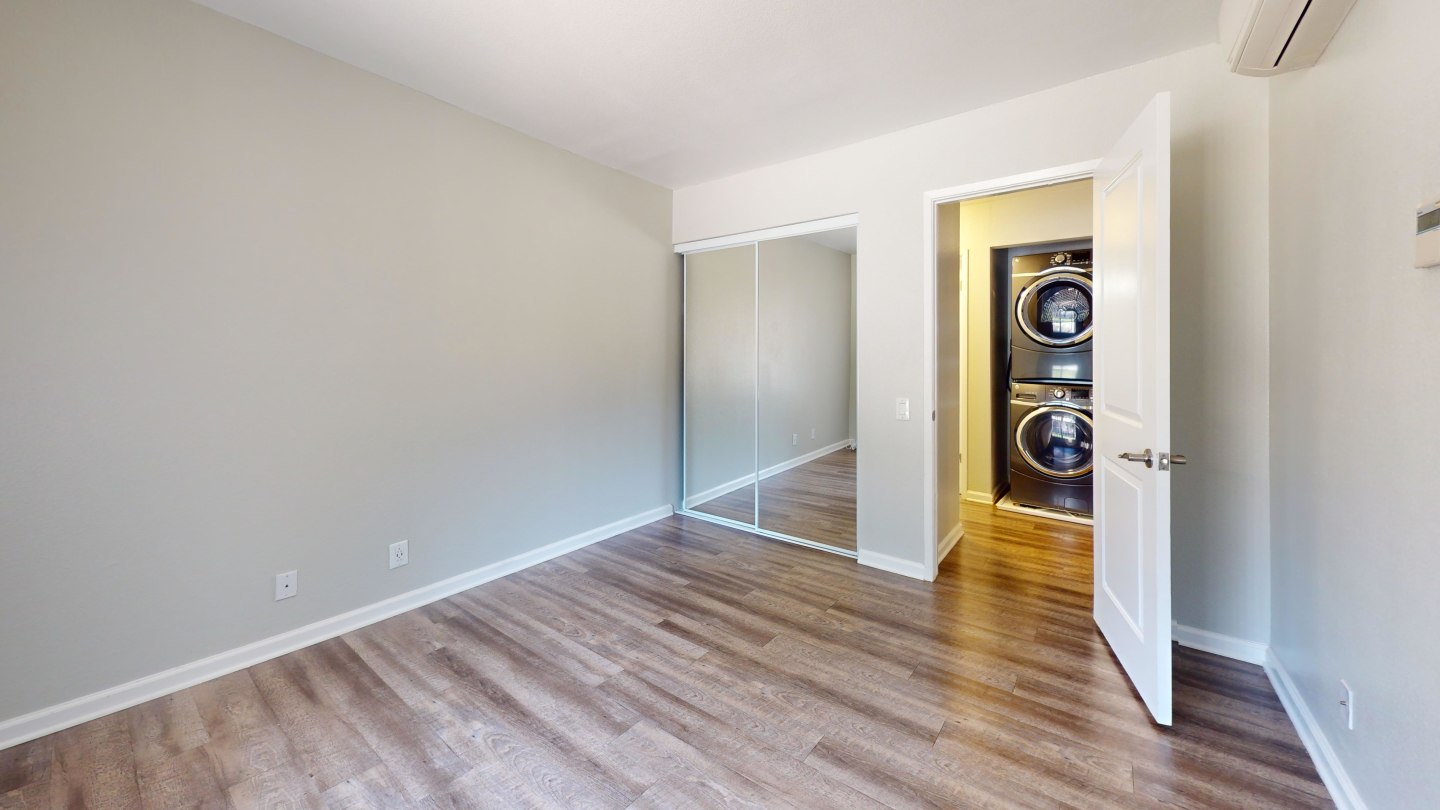 Charter Oaks Image 16