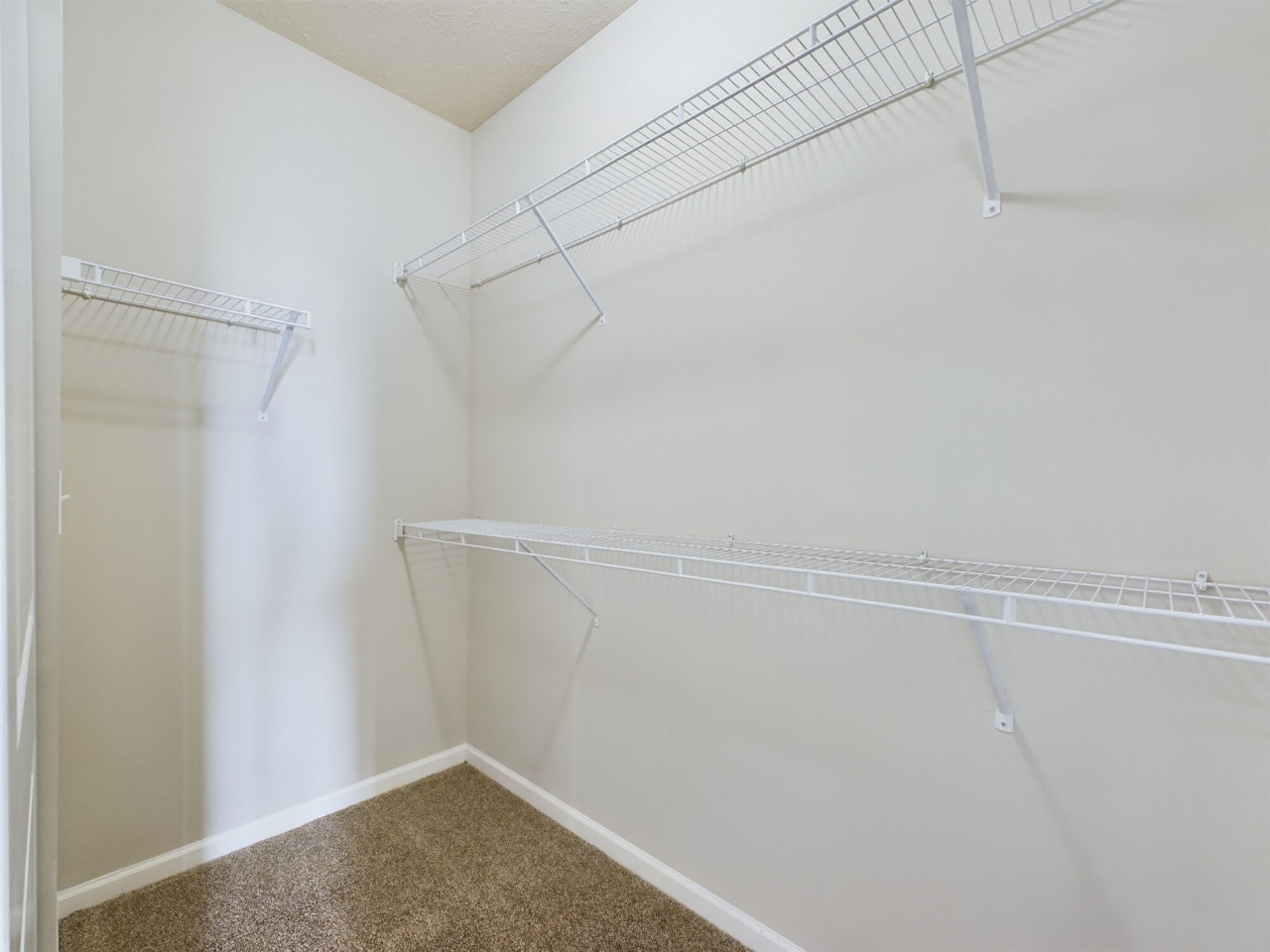 Oak Crossing Image 33