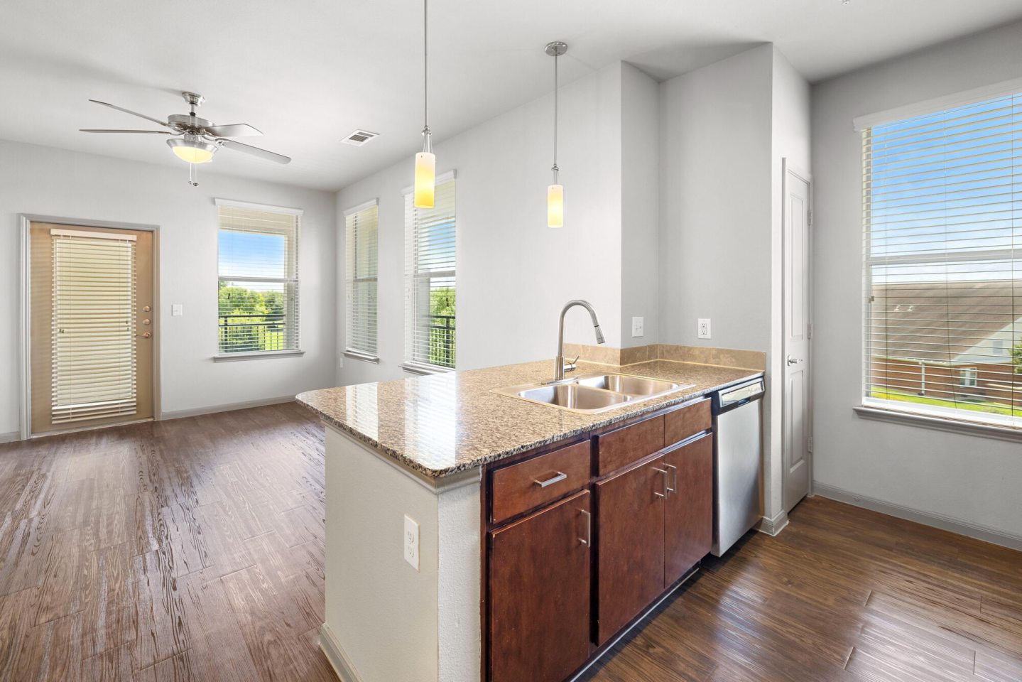 Olympus at Waterside Estates Image 73