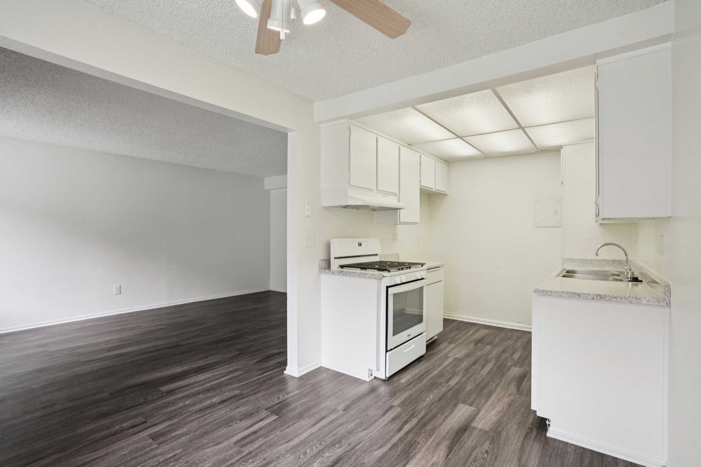 Belinda Apartment Homes Image 32