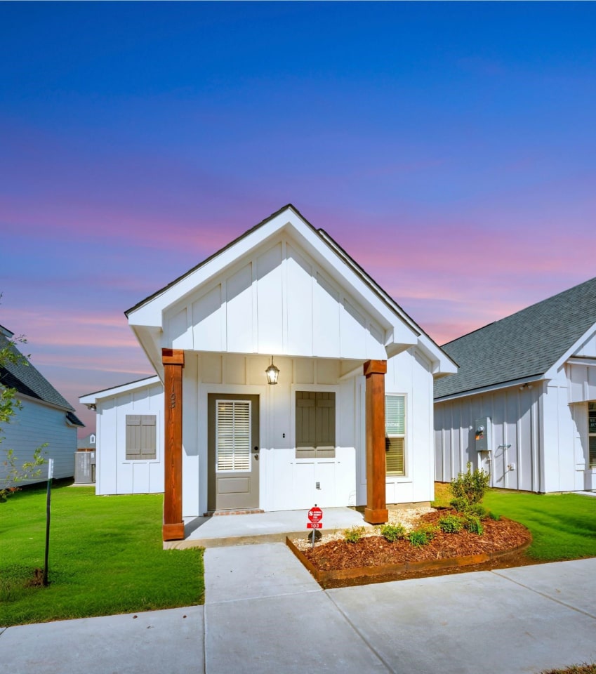 Cottages at Sugar Mill Pond Image 1