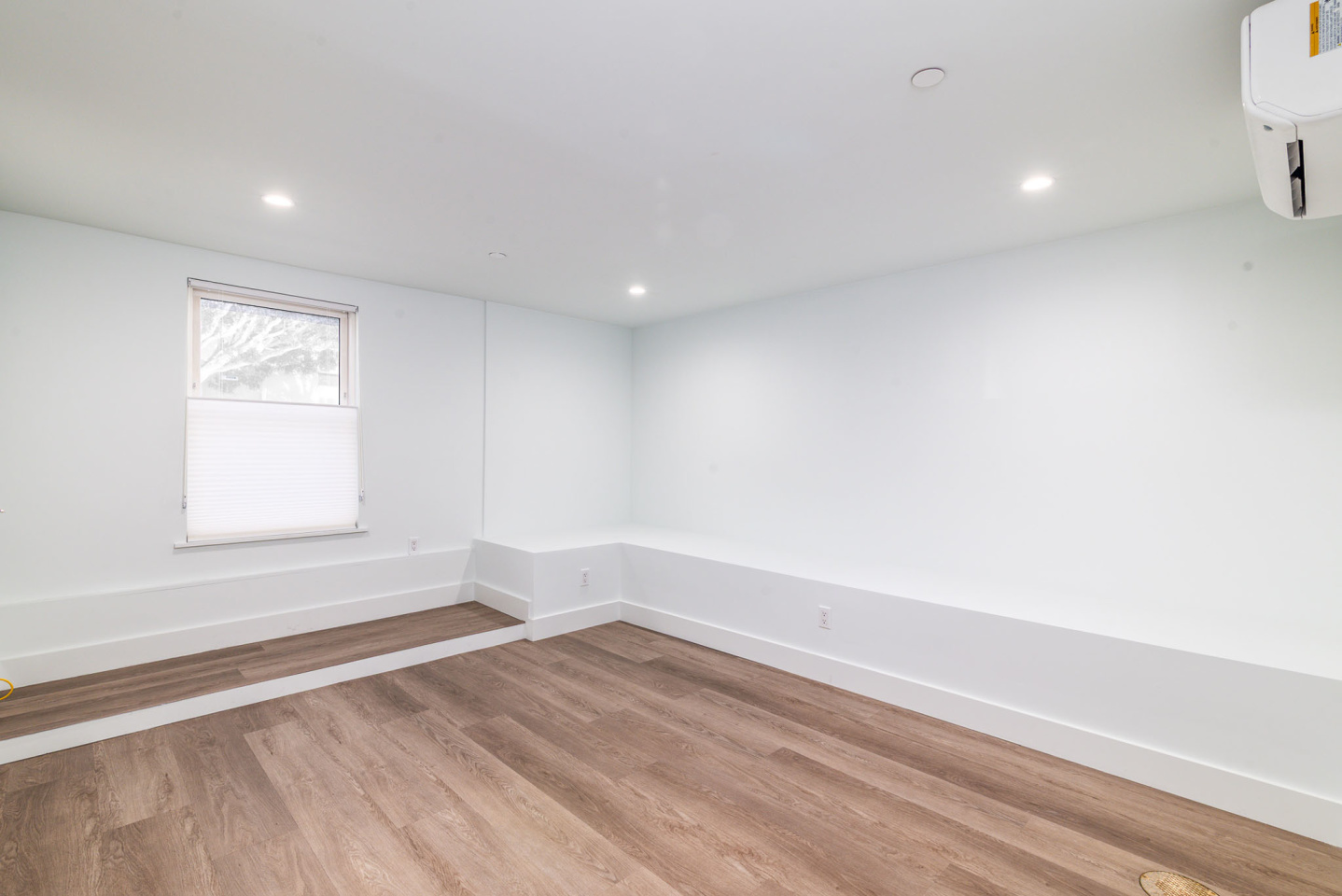 3201 23RD STREET Apartments Image 7