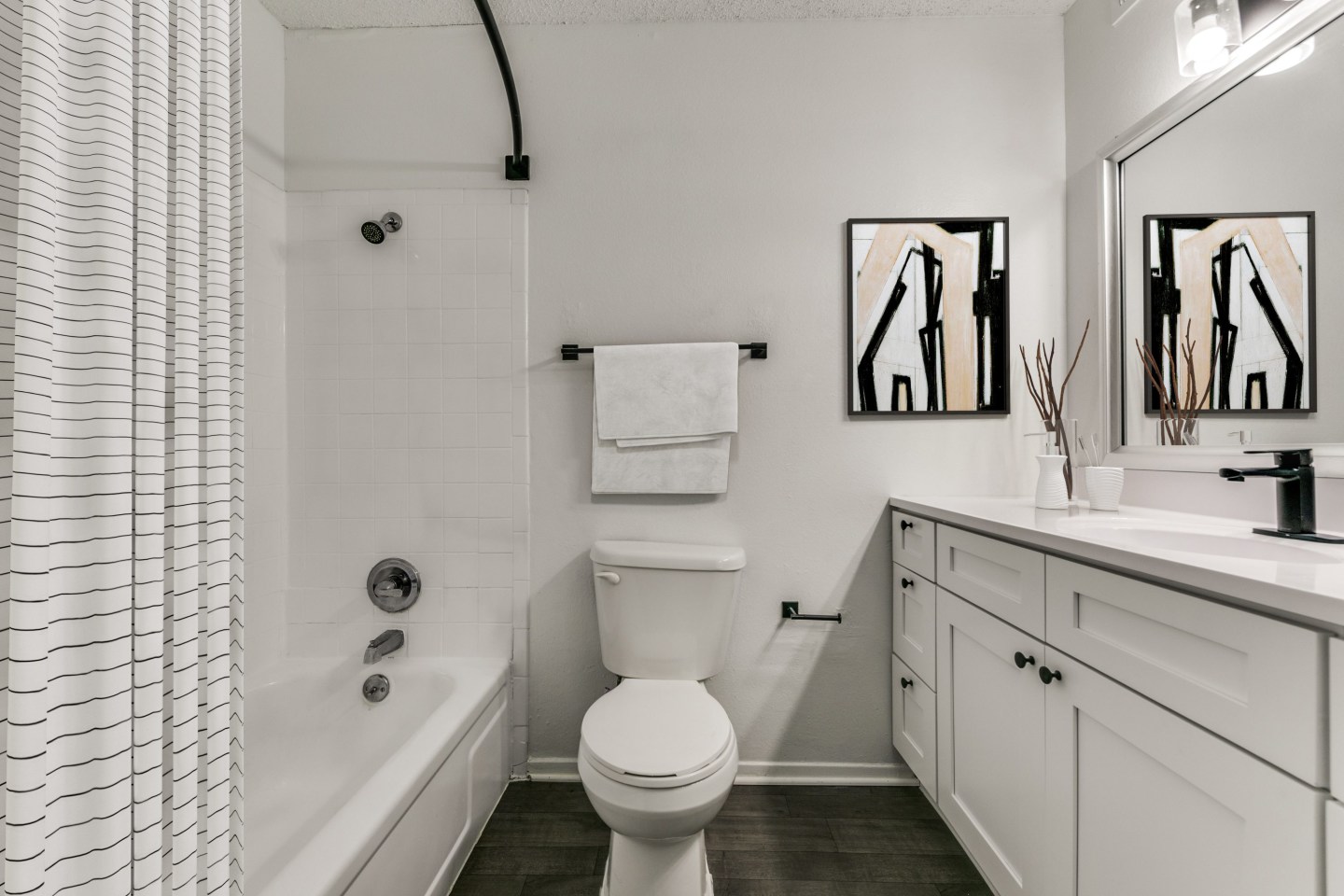 Saddle Brook Image 10