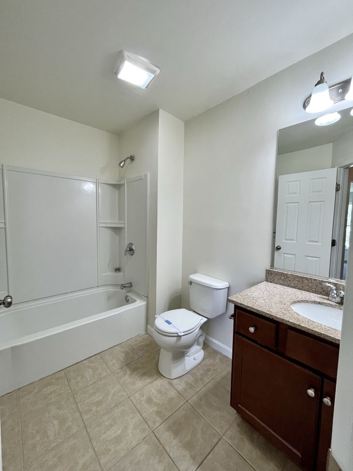 Ridgeview Townhomes and Apartments Image 14