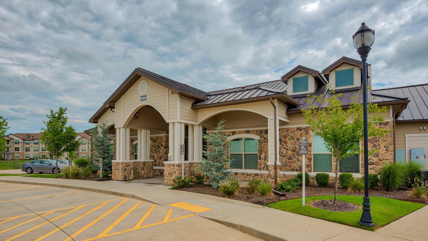 Parc at Bentonville Luxury Apartments Image 33