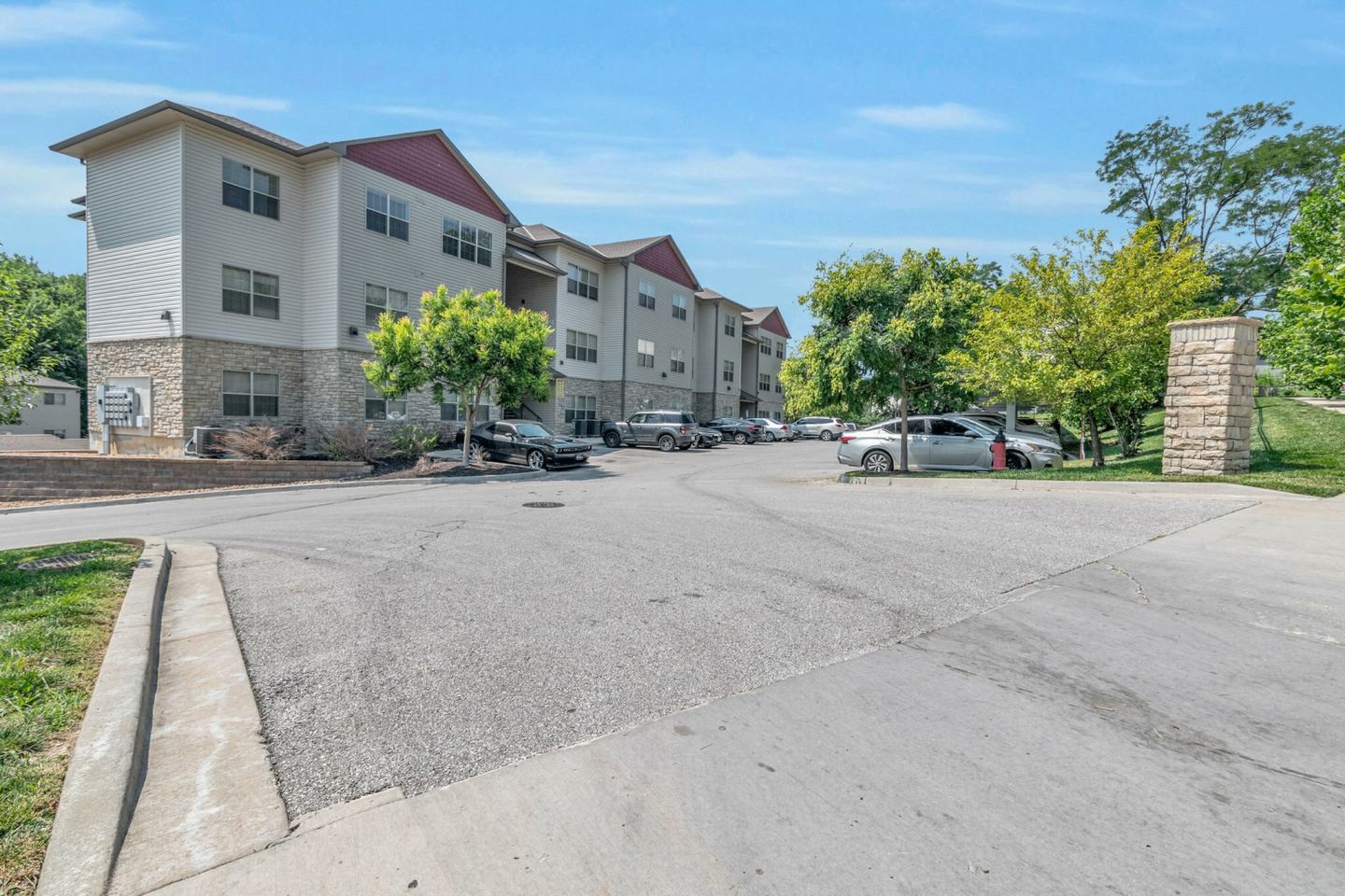 Woodhaven Apartments Image 1