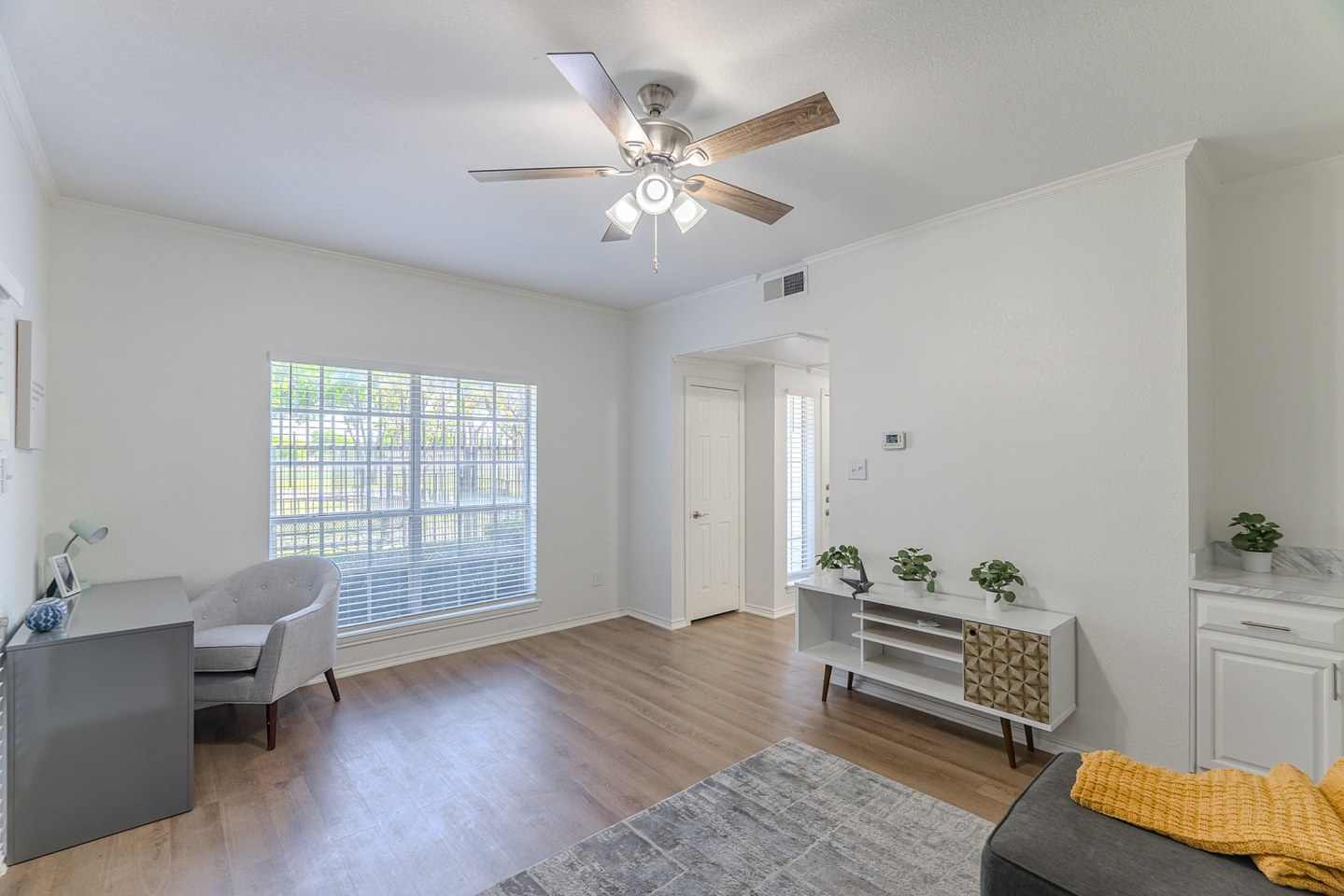 Oaks Of Arlington Image 60