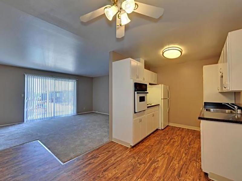 Woodside Place Apartments Image 2