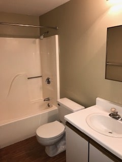 Saunders School Apartments Image 18
