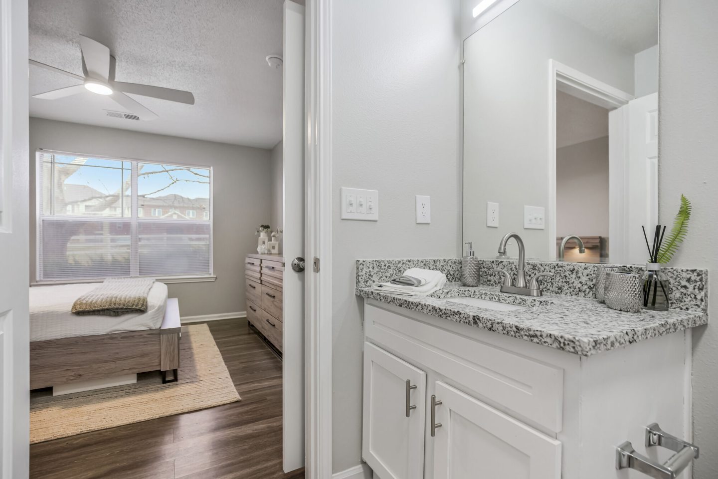 Lakewood Terrace Image 30
