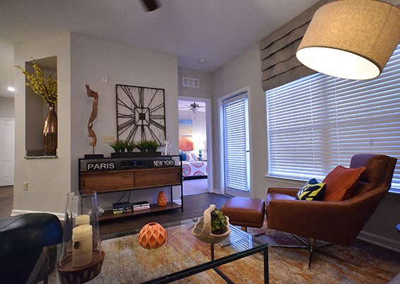 Arbours at Crown Point Image 18