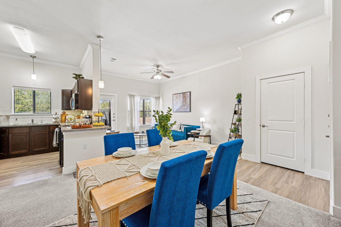 The Laurel at Vintage Park 55+ Active Adult Apartment Homes Image 11