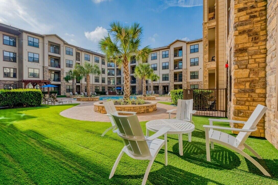 Waterside Village Image 3