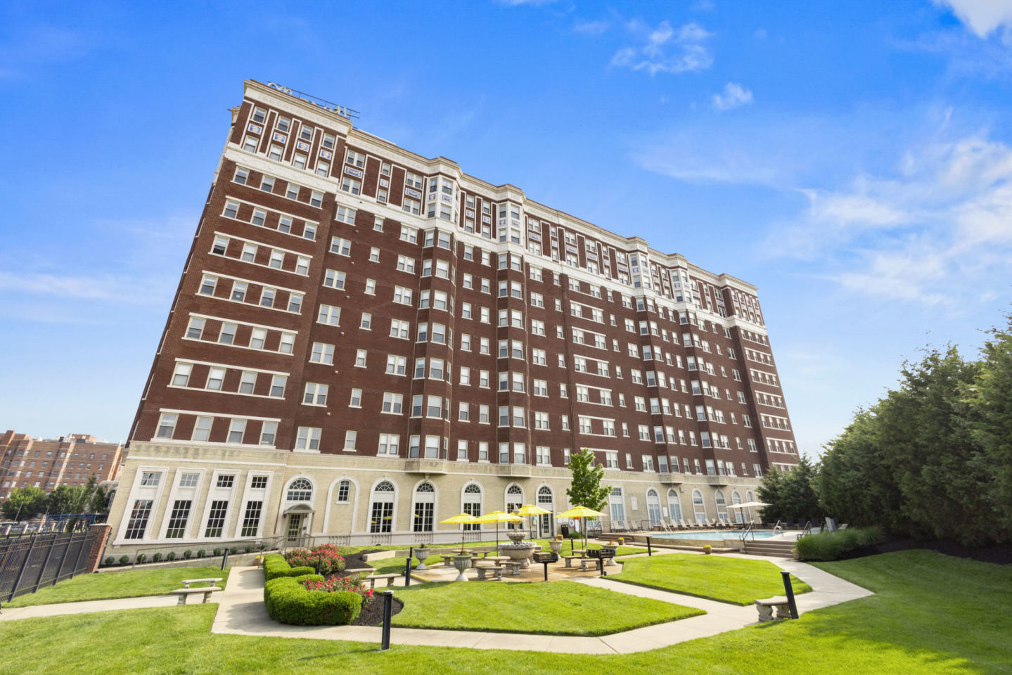 Marott Apartments Image 9