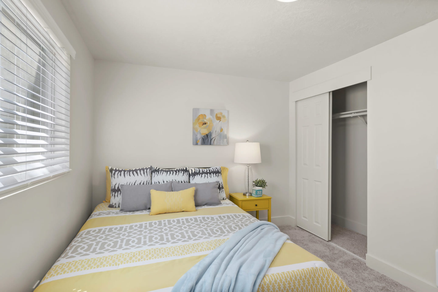 Pacific Crest Apartments Image 21