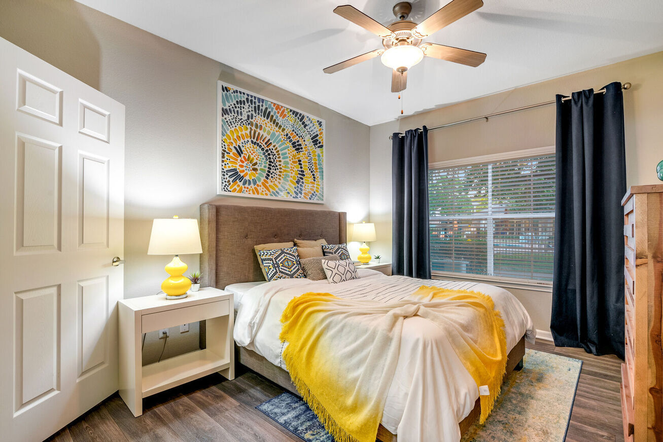 Hollister Place Image 11