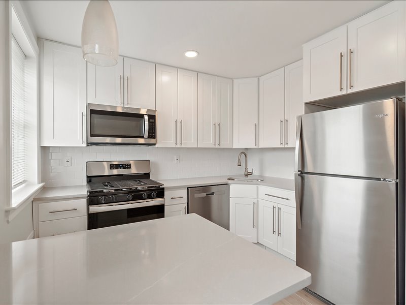 188 Bellevue Ave Image 32