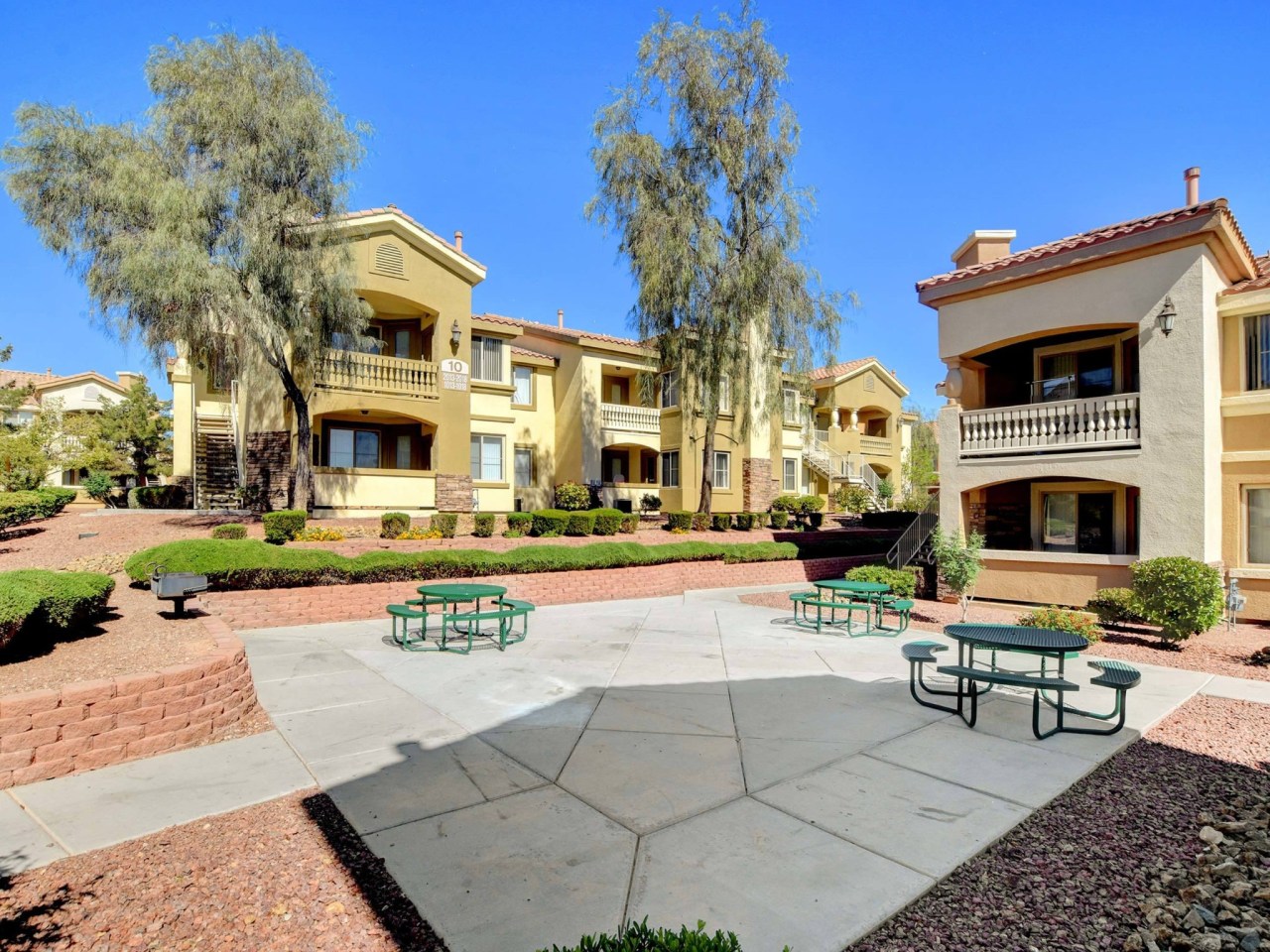 Coronado Bay Club Condo-Apartment Homes Image 15