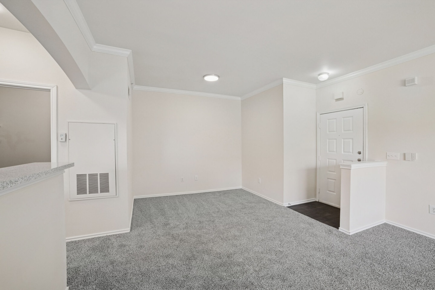 Kensington Park Apartment Homes Image 4