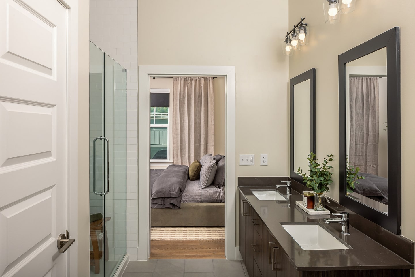AMLI Brookhaven Apartments Image 3