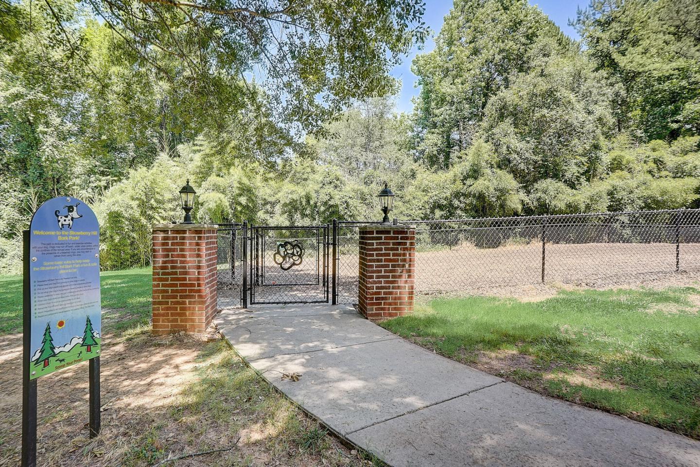 Strawberry Hill Image 15