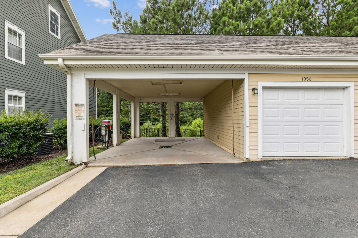 The Pointe at New Town Image 27