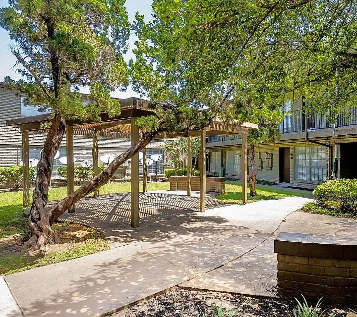 Ashford Westchase Image 20