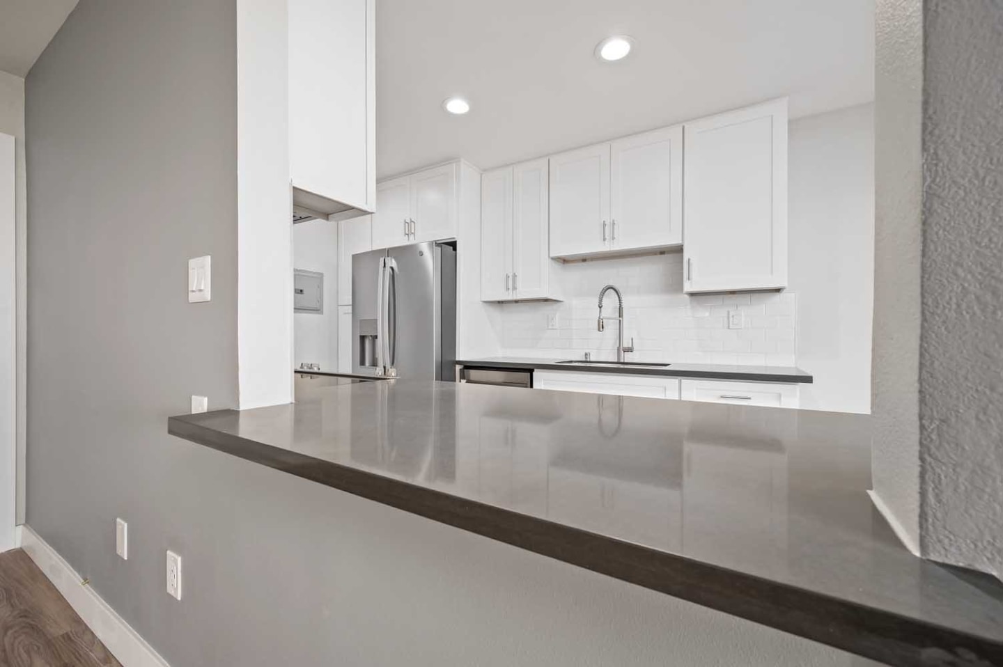 Los Robles Apartments Image 21