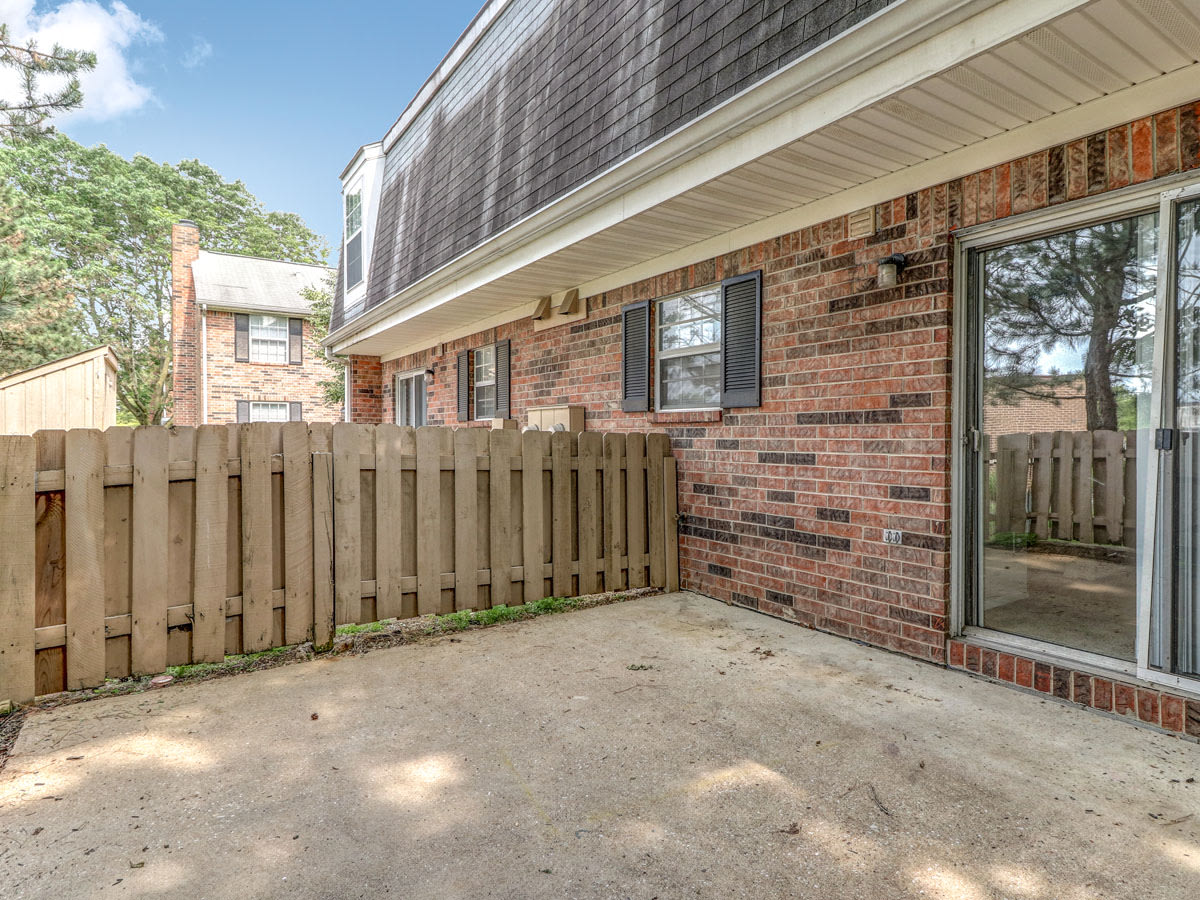 Ashley Pointe Image 20