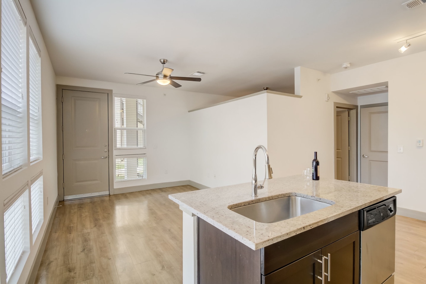 Loft + Row Image 13