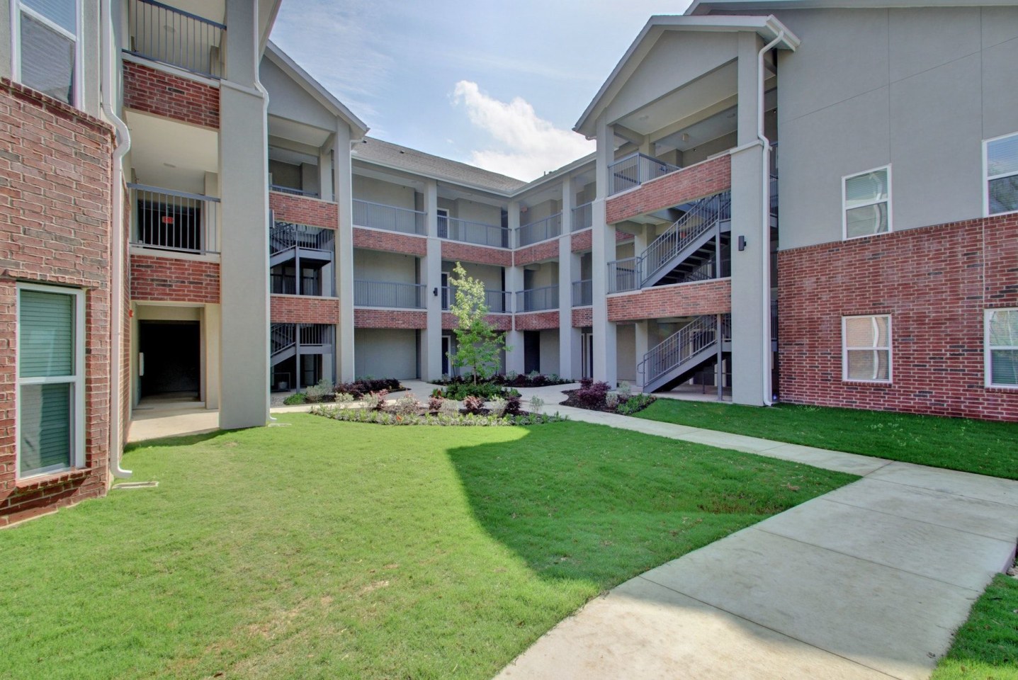 Regal Parc Apartment Homes Image 32