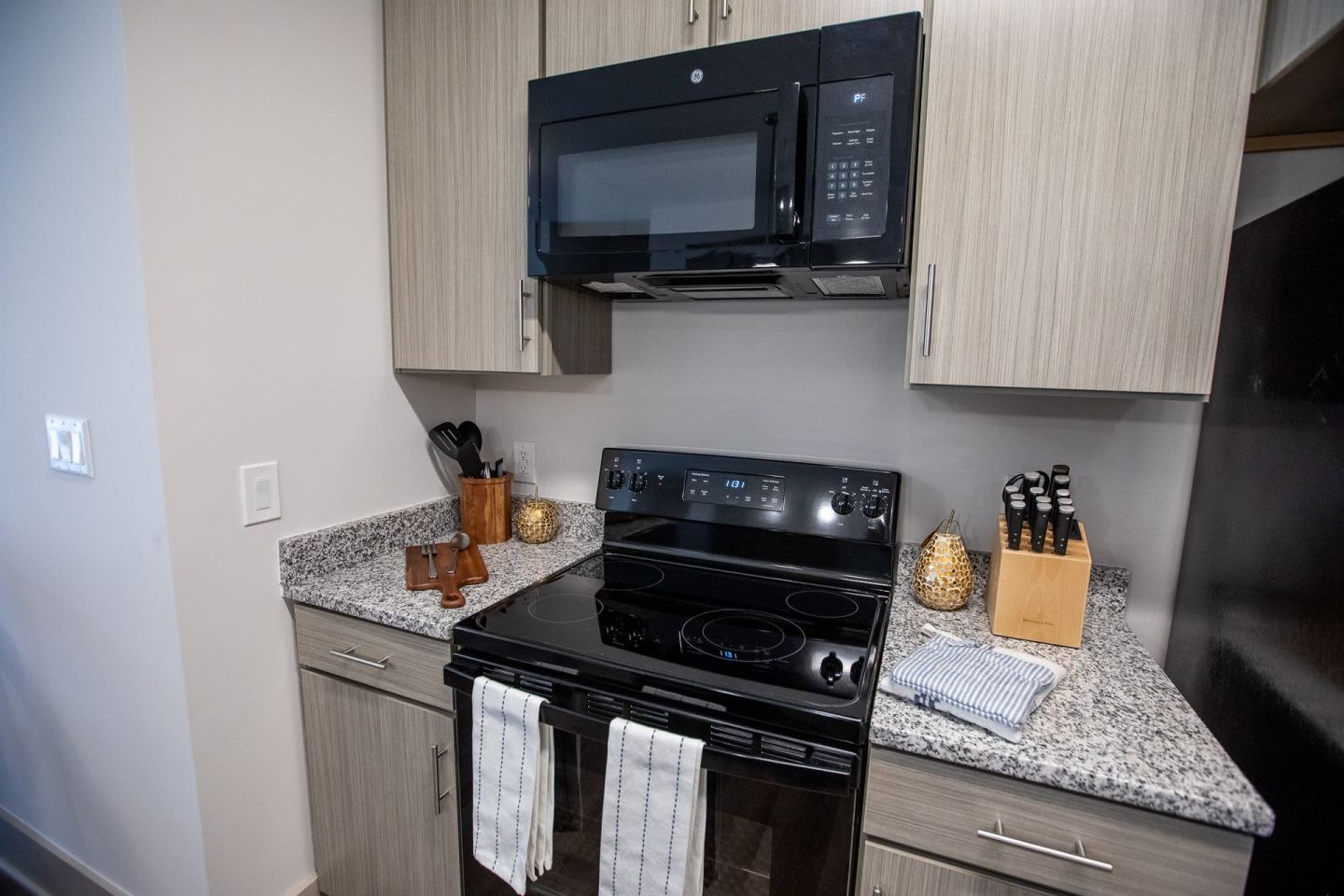 Berkmar Landing Apartments Image 32