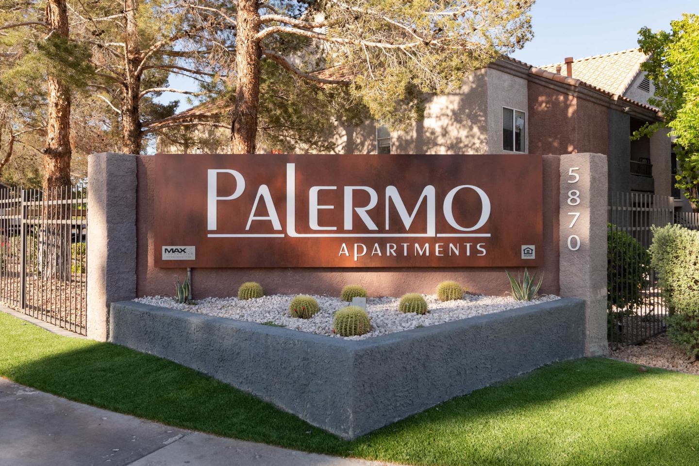 Palermo Apartments Image 1