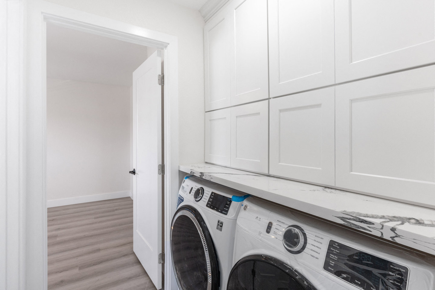 Seaview Terrace Apartments Image 16