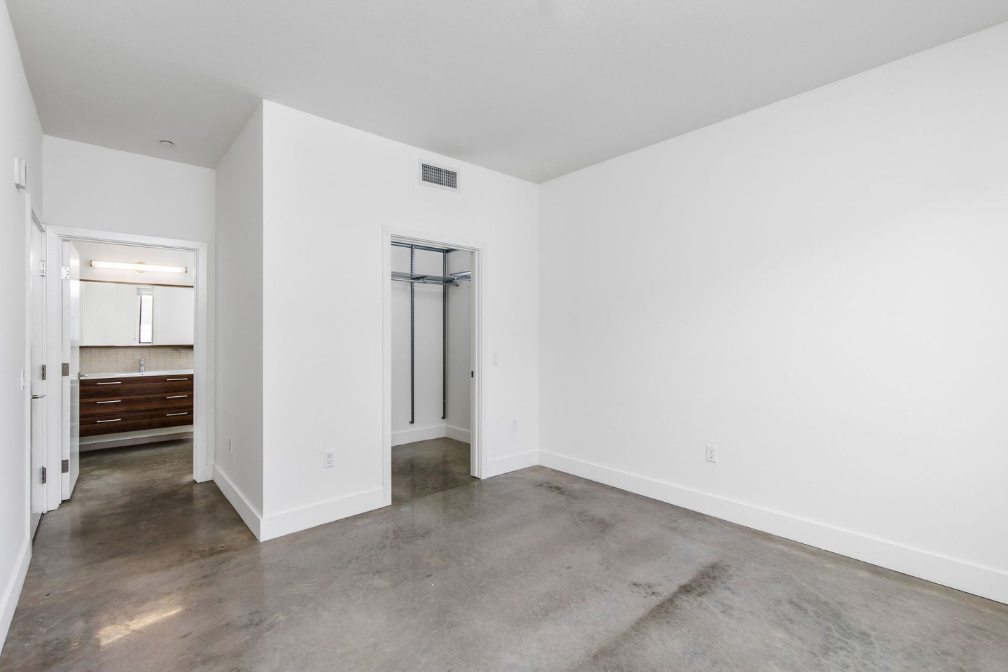 H Wood Apartments Image 43