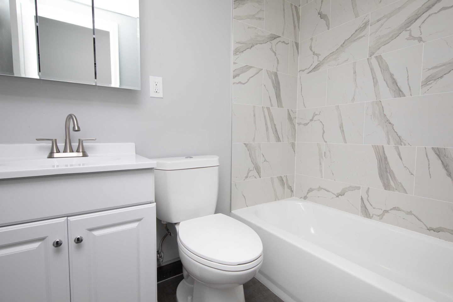 Holme Circle Apartments Image 3