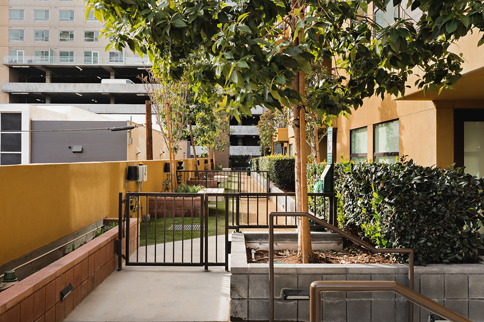 El Centro Apartments & Bungalows Image 36