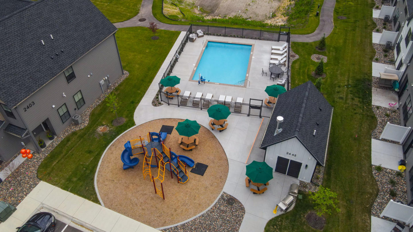 Foxtail Hollow Townhomes Image 9