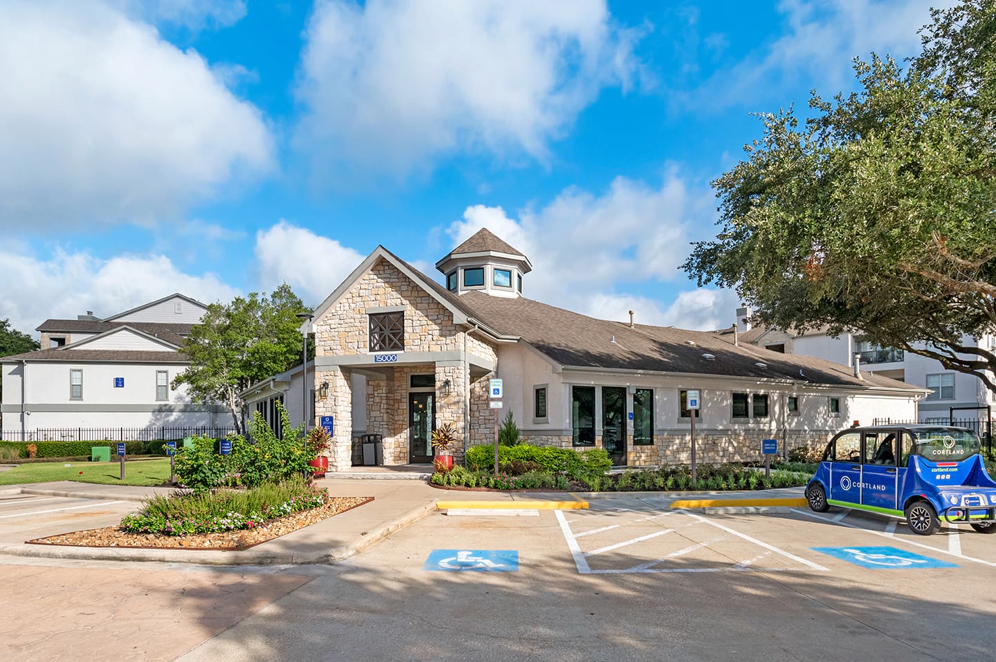 Cortland West Houston Image 27