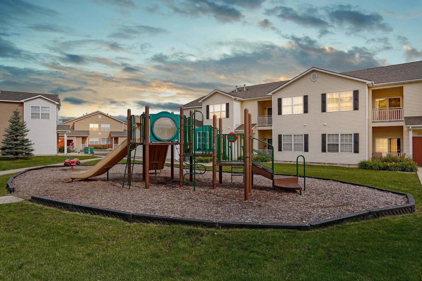 Cascade Shores Townhomes Image 22