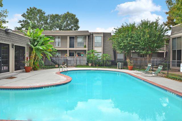 The Crest Apartments Image 1