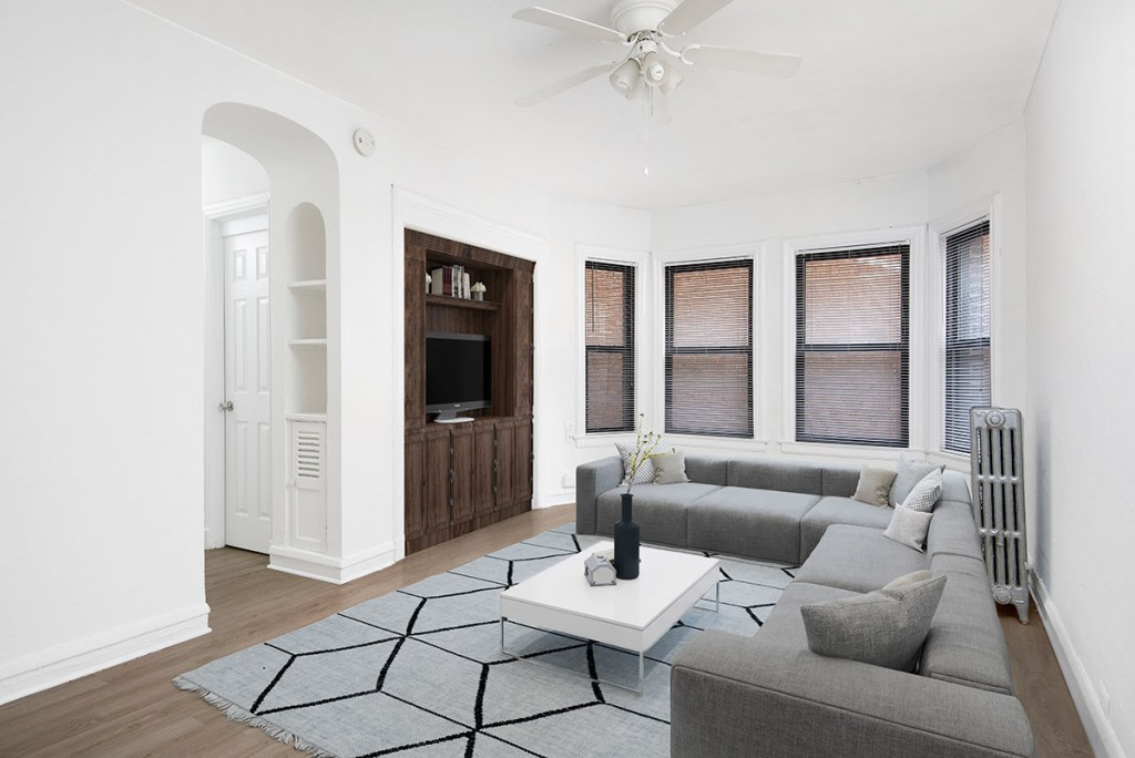 515 West Briar Image 4