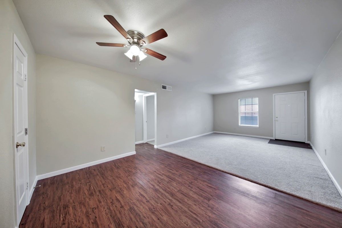 Pelican Pointe Image 11