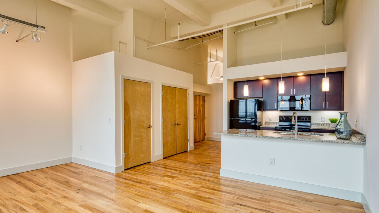 Petersburg ArtistSpace Lofts Image 43