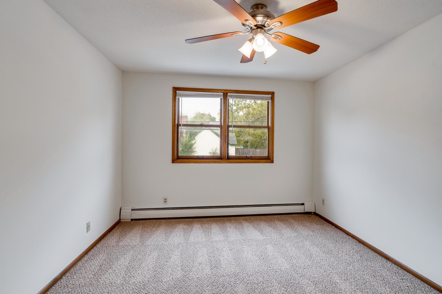 Bryant Manor Apartments Image 37