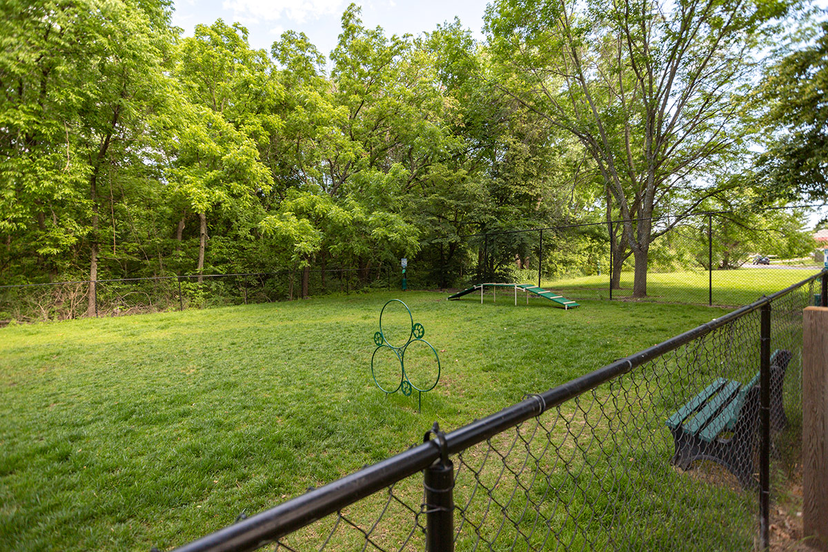 Peppertree Apartments Image 12
