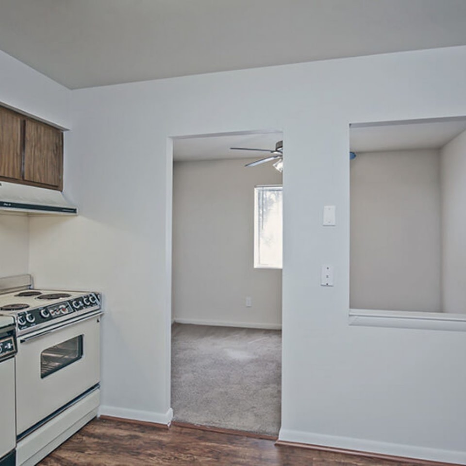 Burnam Woods Apartments Image 21